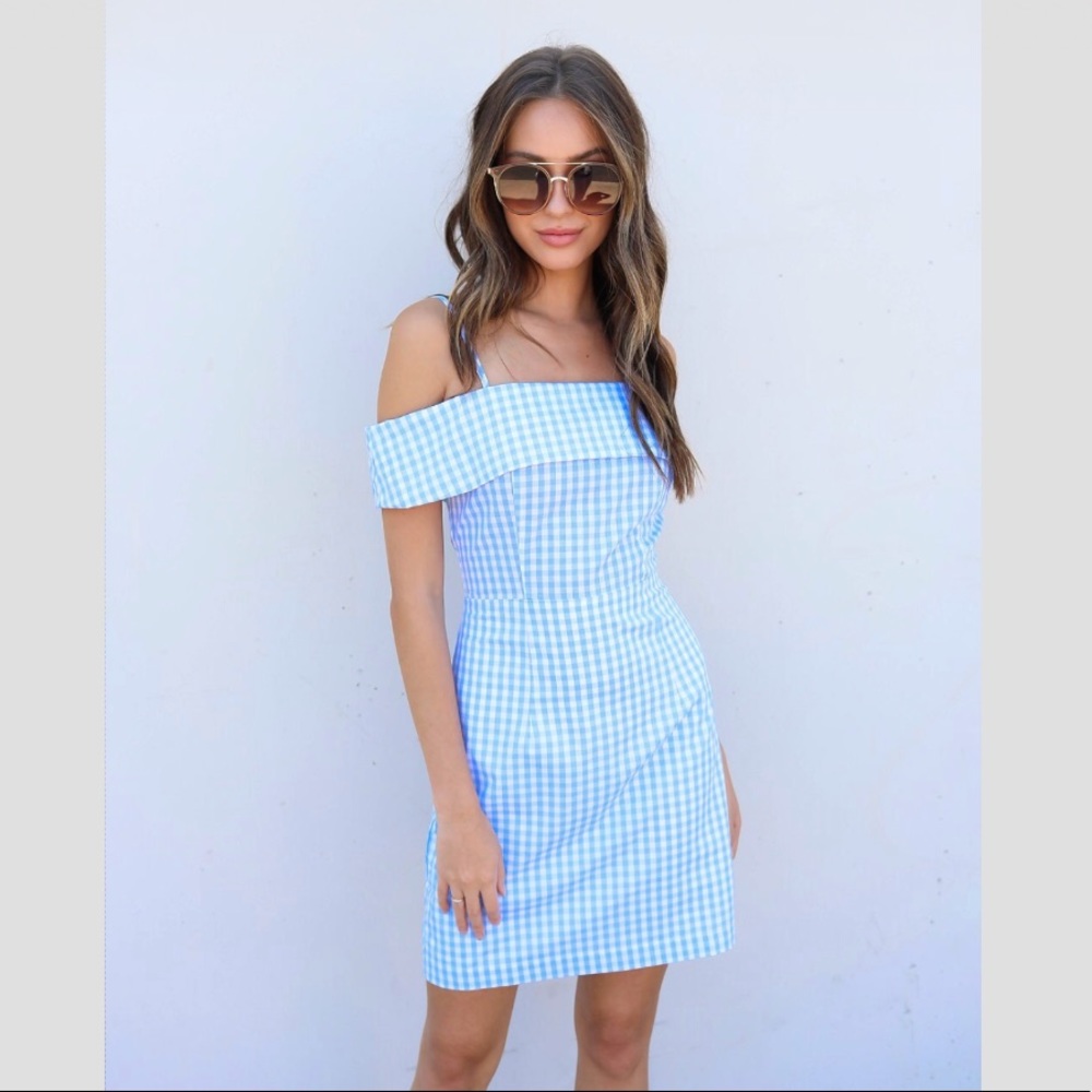Pretty spring/summer dress. New with tags.